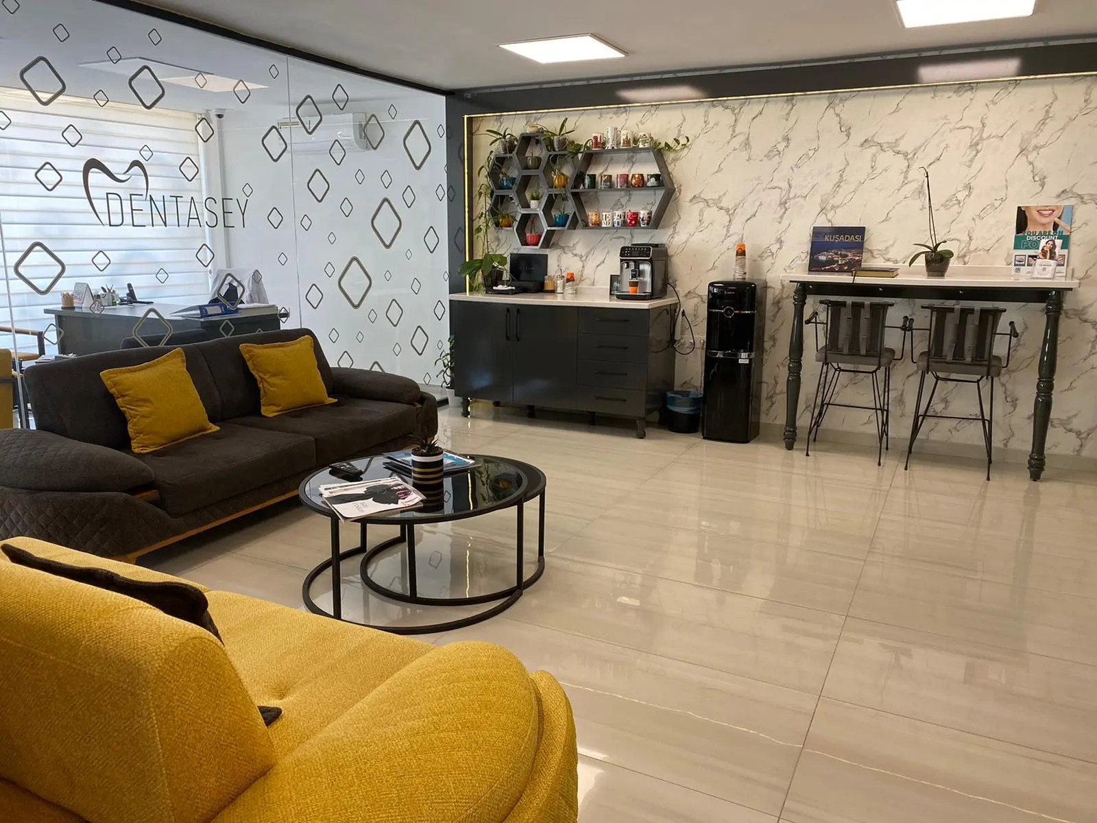 Clinic-provided photograph of Uğur Erçiftçi Dentasey Kuşadası Dental Clinic