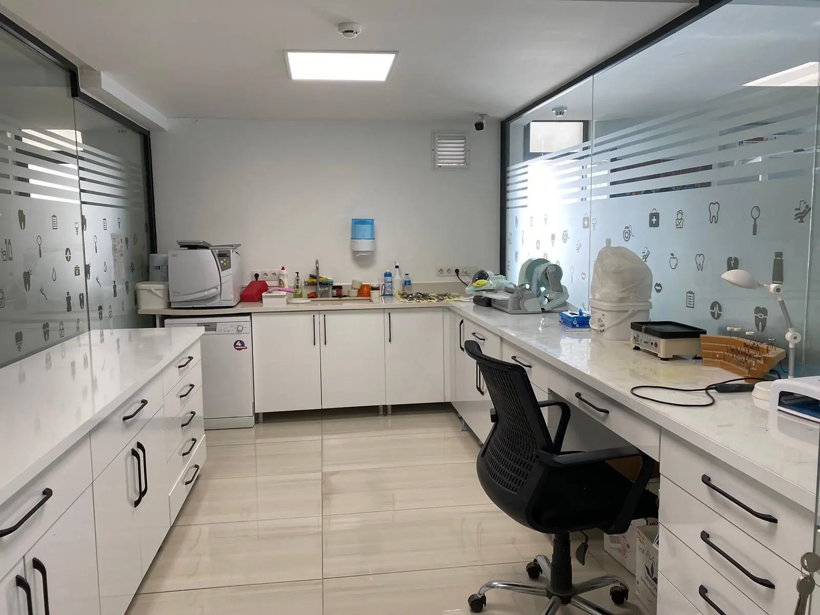 Clinic-provided photograph of Uğur Erçiftçi Dentasey Kuşadası Dental Clinic