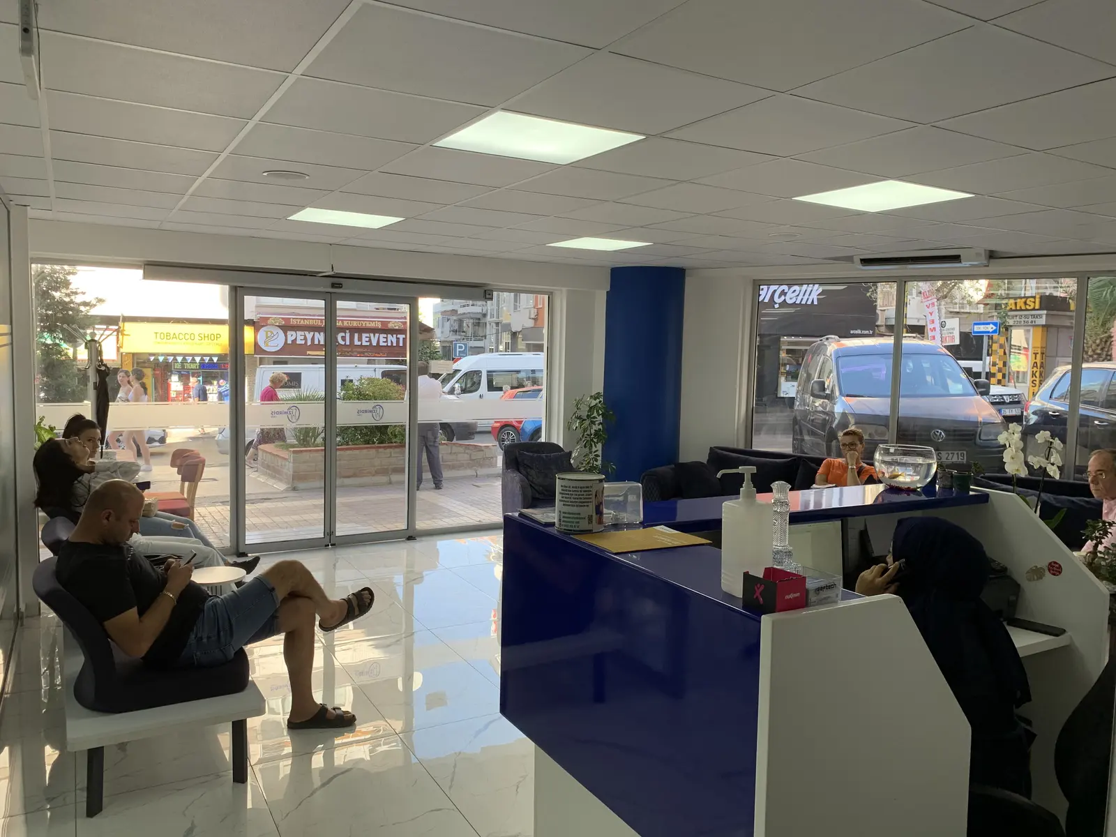 Clinic-provided photograph of İzmirdiş Yeşilyurt Dental Clinic