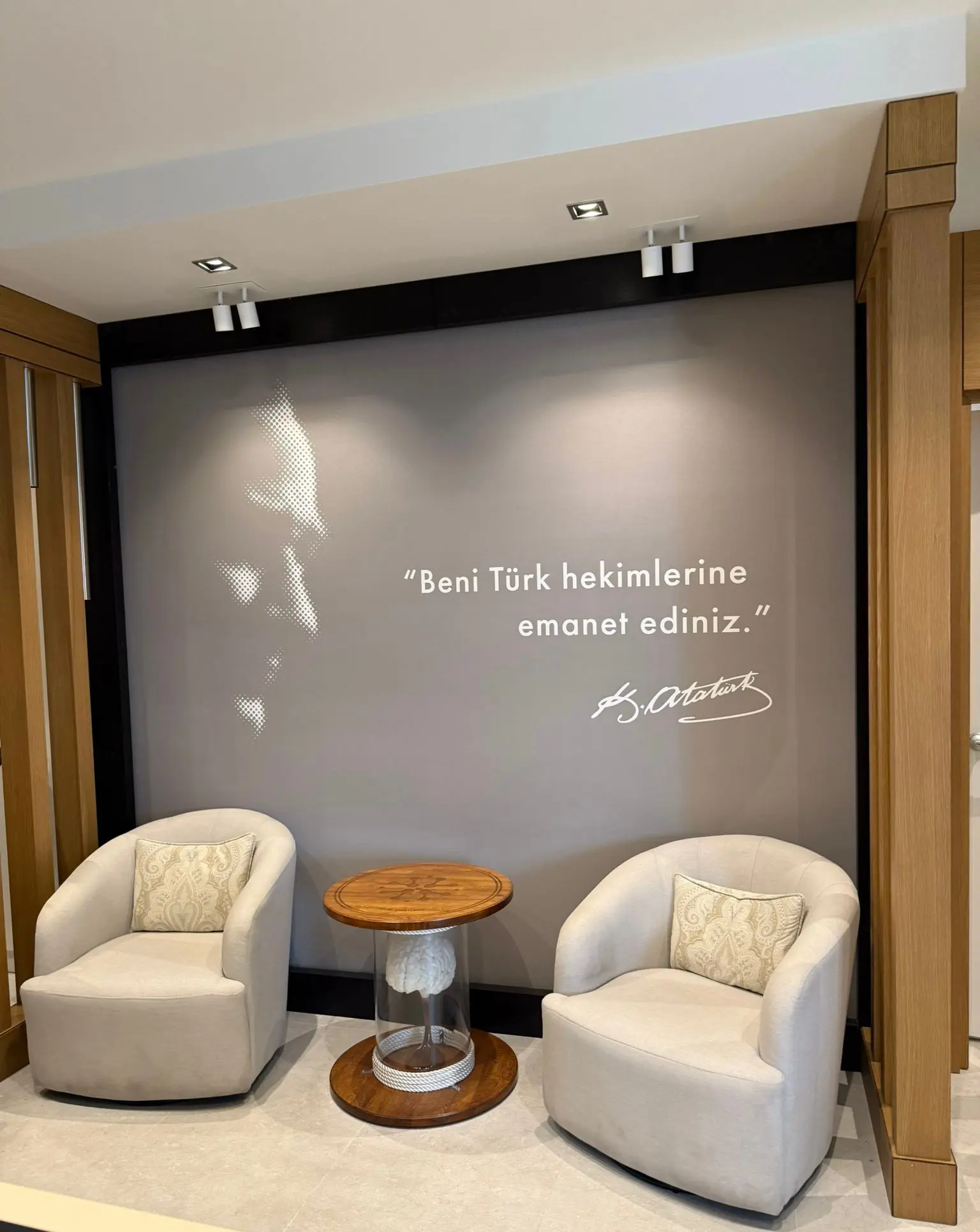 Von der Klinik bereitgestelltes Foto von Prof. Dr. İlhan Elmacı