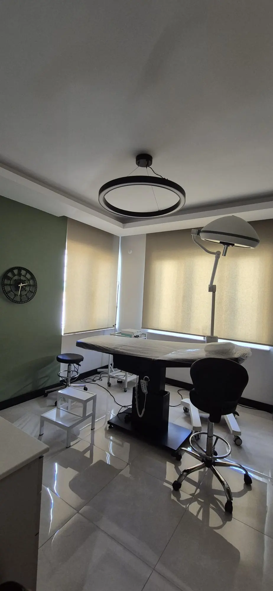 Von der Klinik bereitgestelltes Foto von Assoc. Prof. Dr. Asım Uslu