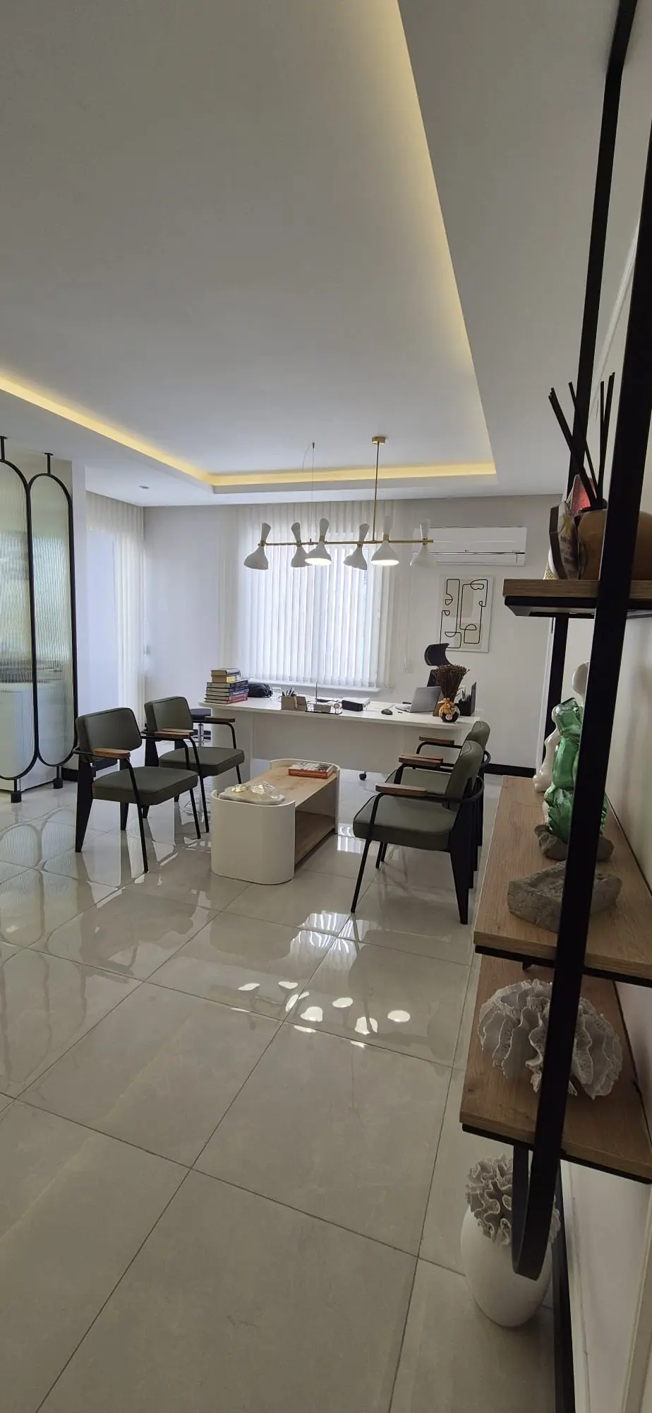 Von der Klinik bereitgestelltes Foto von Assoc. Prof. Dr. Asım Uslu