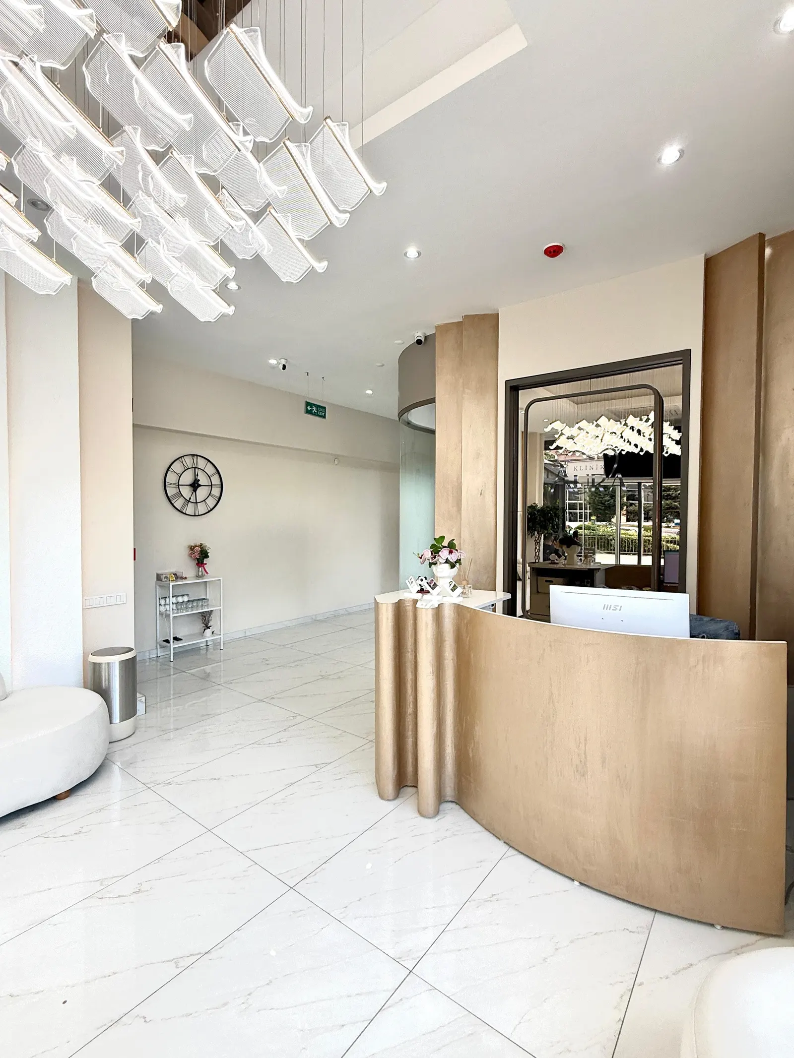 Clinic-provided photograph of AURA Dental Clinic