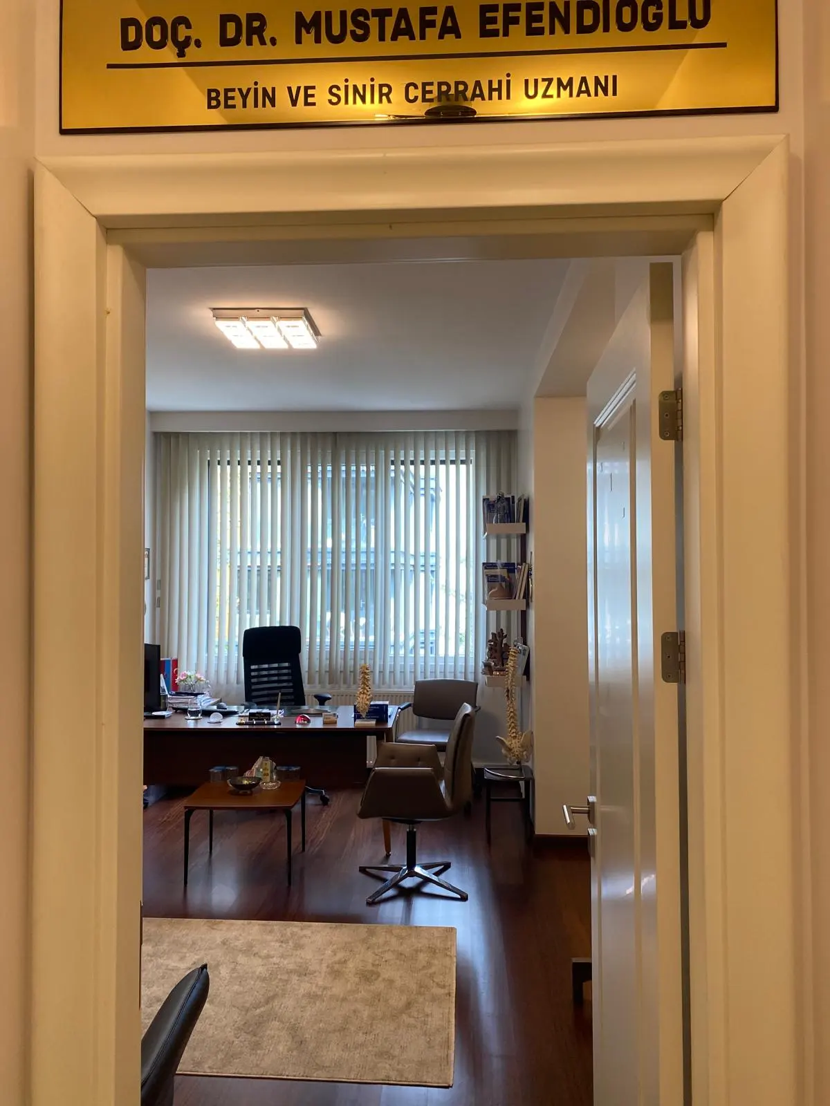 Von der Klinik bereitgestelltes Foto von Assoc. Prof. Dr. Mustafa Efendioğlu
