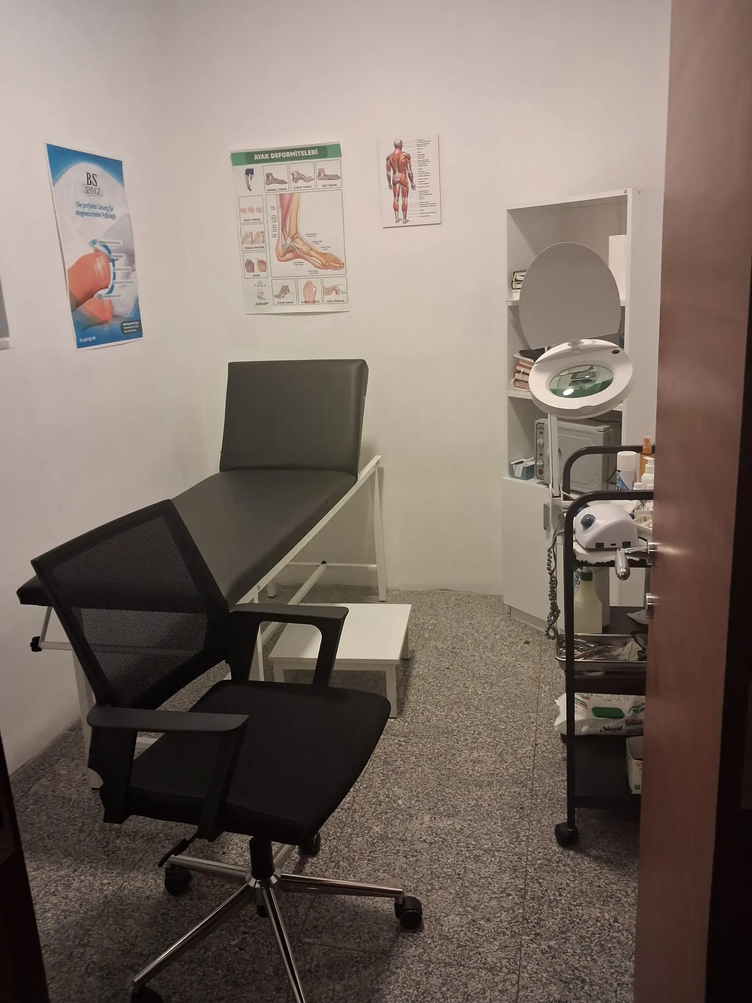 Clinic-provided photograph of Prof. Dr Osman Baran Tortum