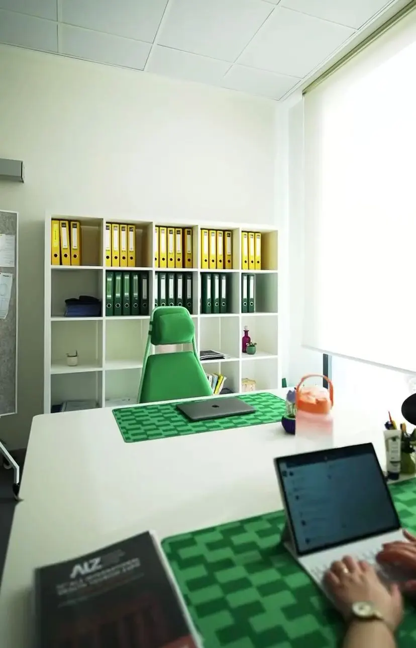 Clinic-provided photograph of Dr Hülya Özlem Antakyalı