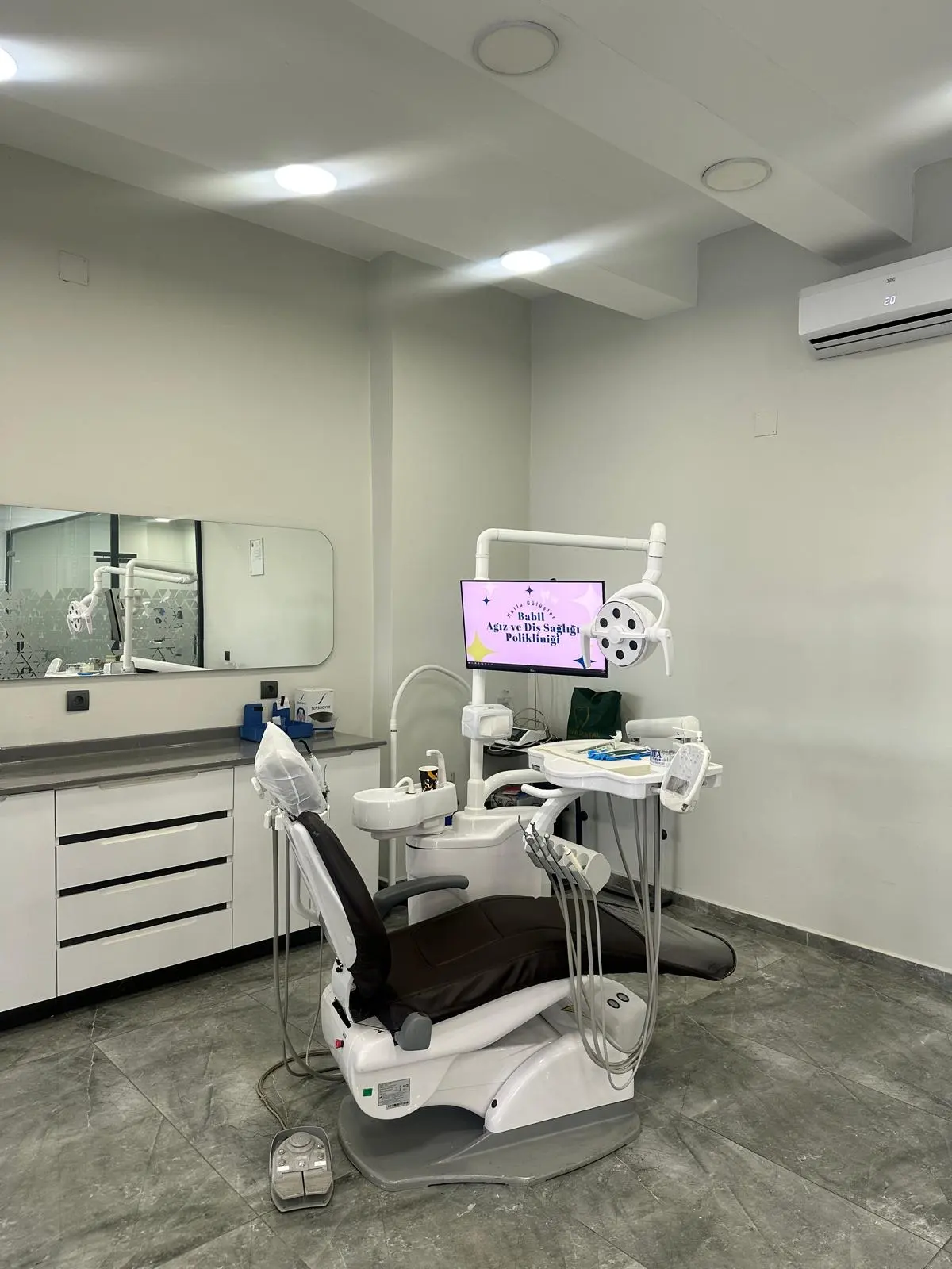 Von der Klinik bereitgestelltes Foto von Babil Zahnklinik