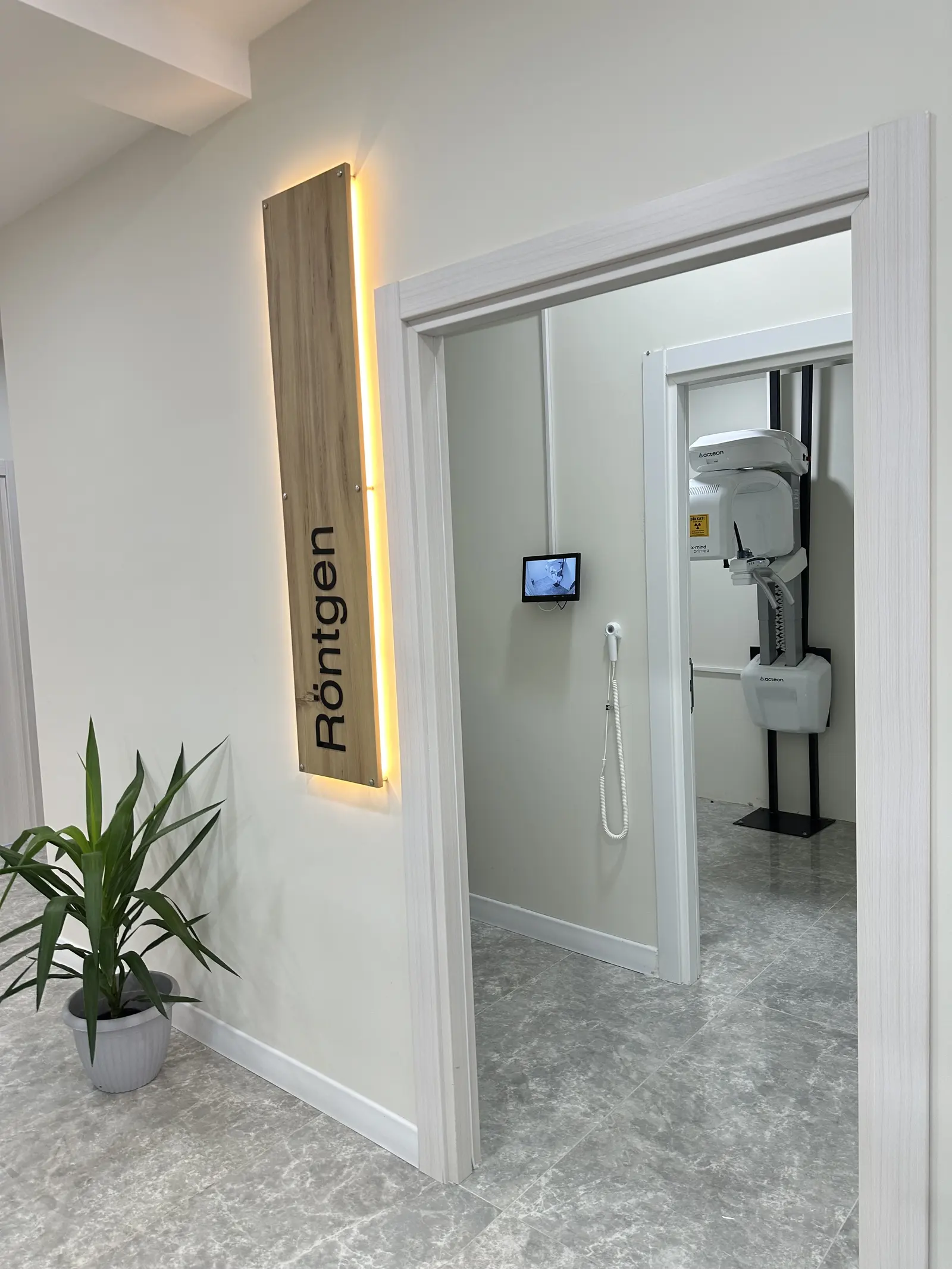 Clinic-provided photograph of Çanakkale Motto Dental Clinic