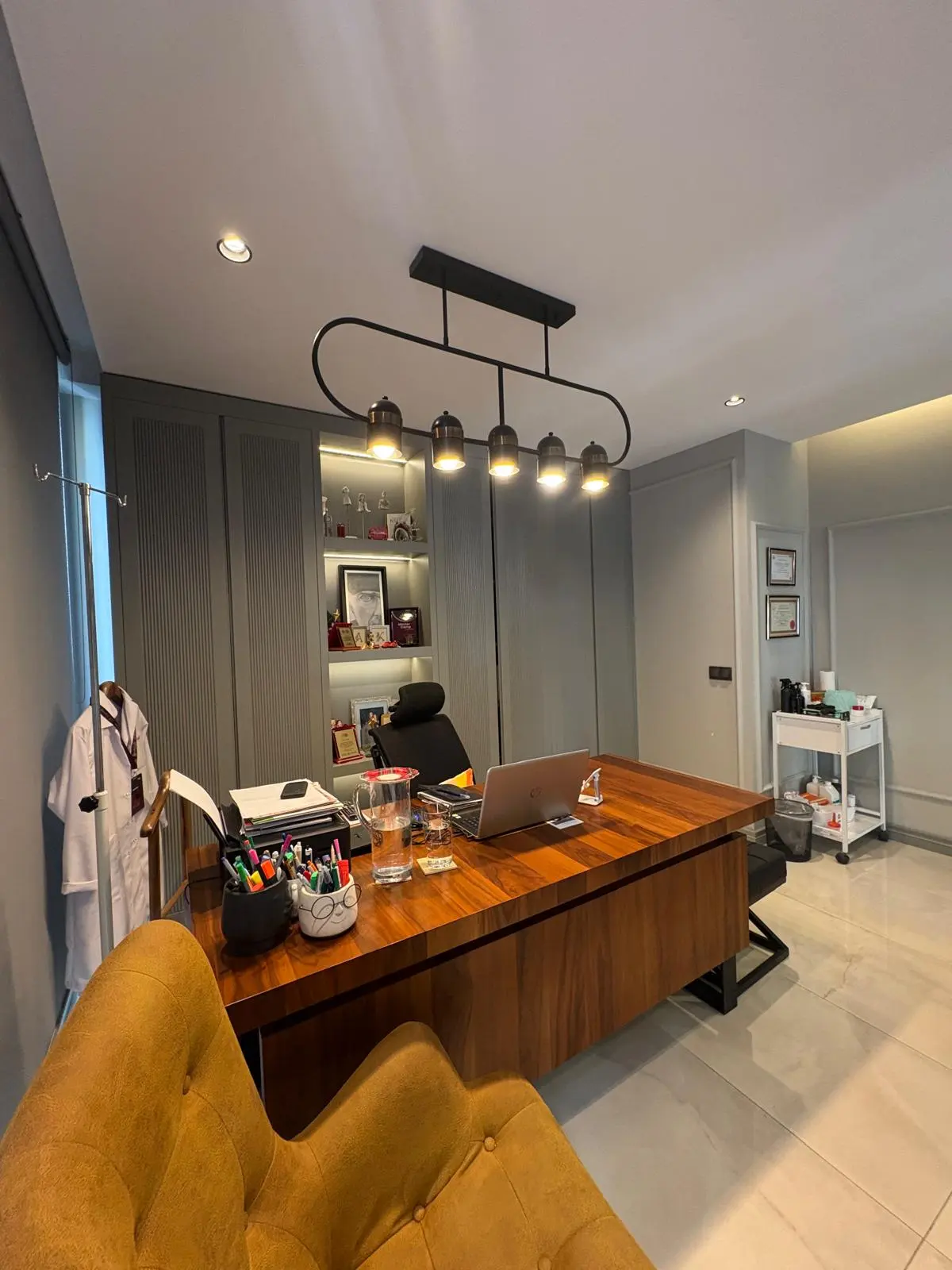 Clinic-provided photograph of Assoc. Prof. Dr Aslı Korur