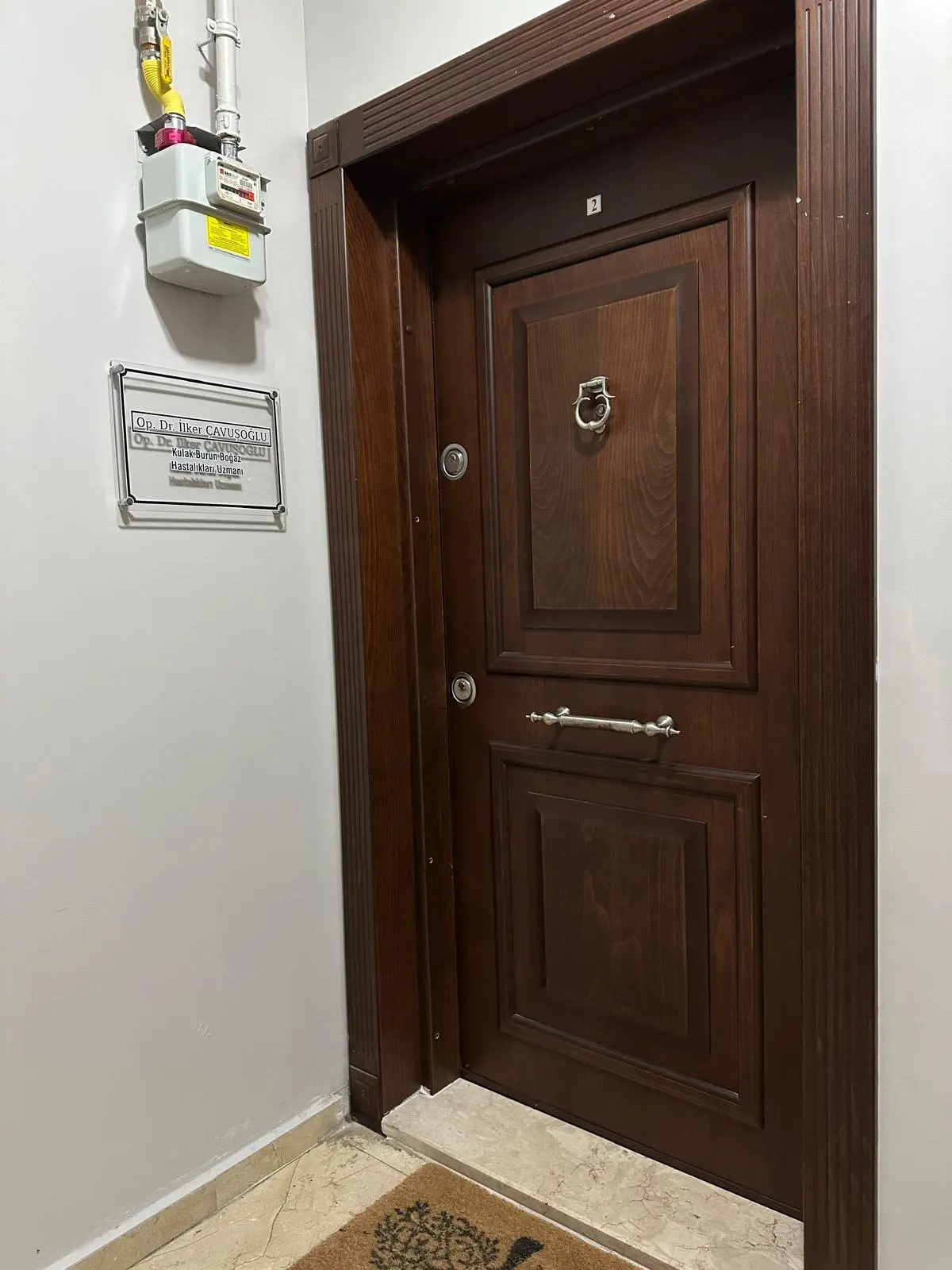Von der Klinik bereitgestelltes Foto von Dr. İlker Çavuşoğlu