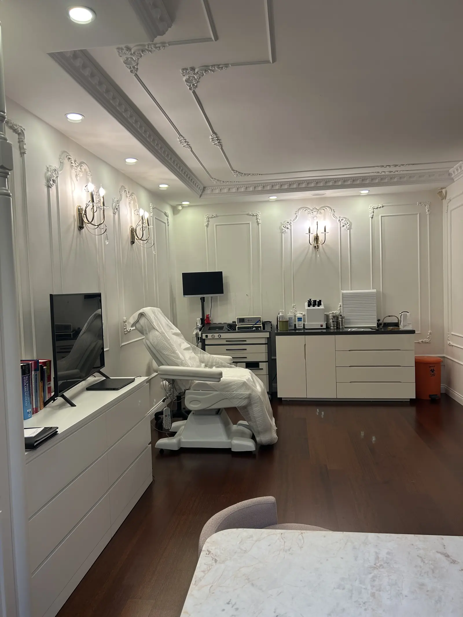 Von der Klinik bereitgestelltes Foto von Dr. Emrah Çelik