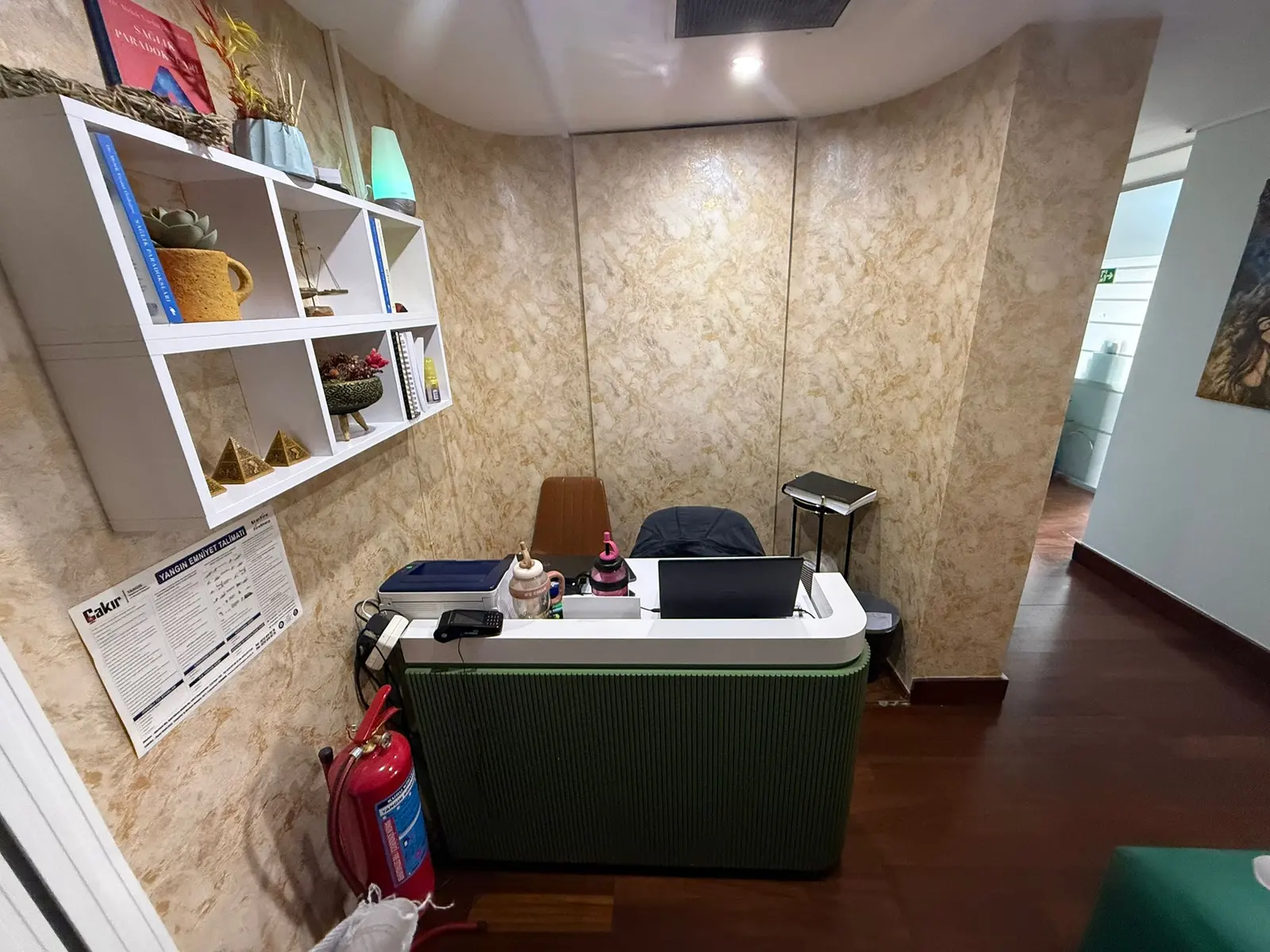 Clinic-provided photograph of Dr Melek Vuslat Özdoğan Demiralay