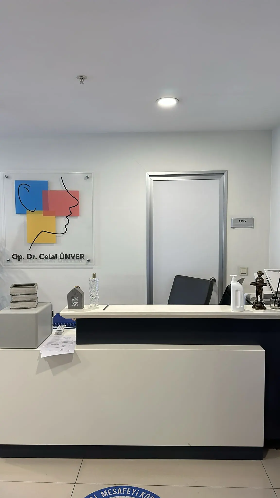 Clinic-provided photograph of Dr Celalettin Ünver