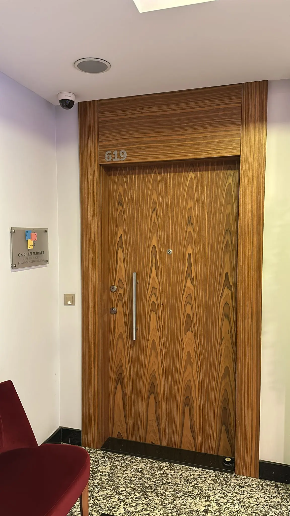 Clinic-provided photograph of Dr Celalettin Ünver