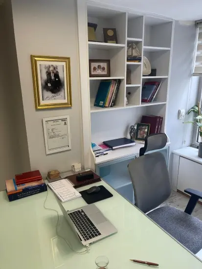 Clinic-provided photograph of Dr Abdulkadir Kilimcioğlu