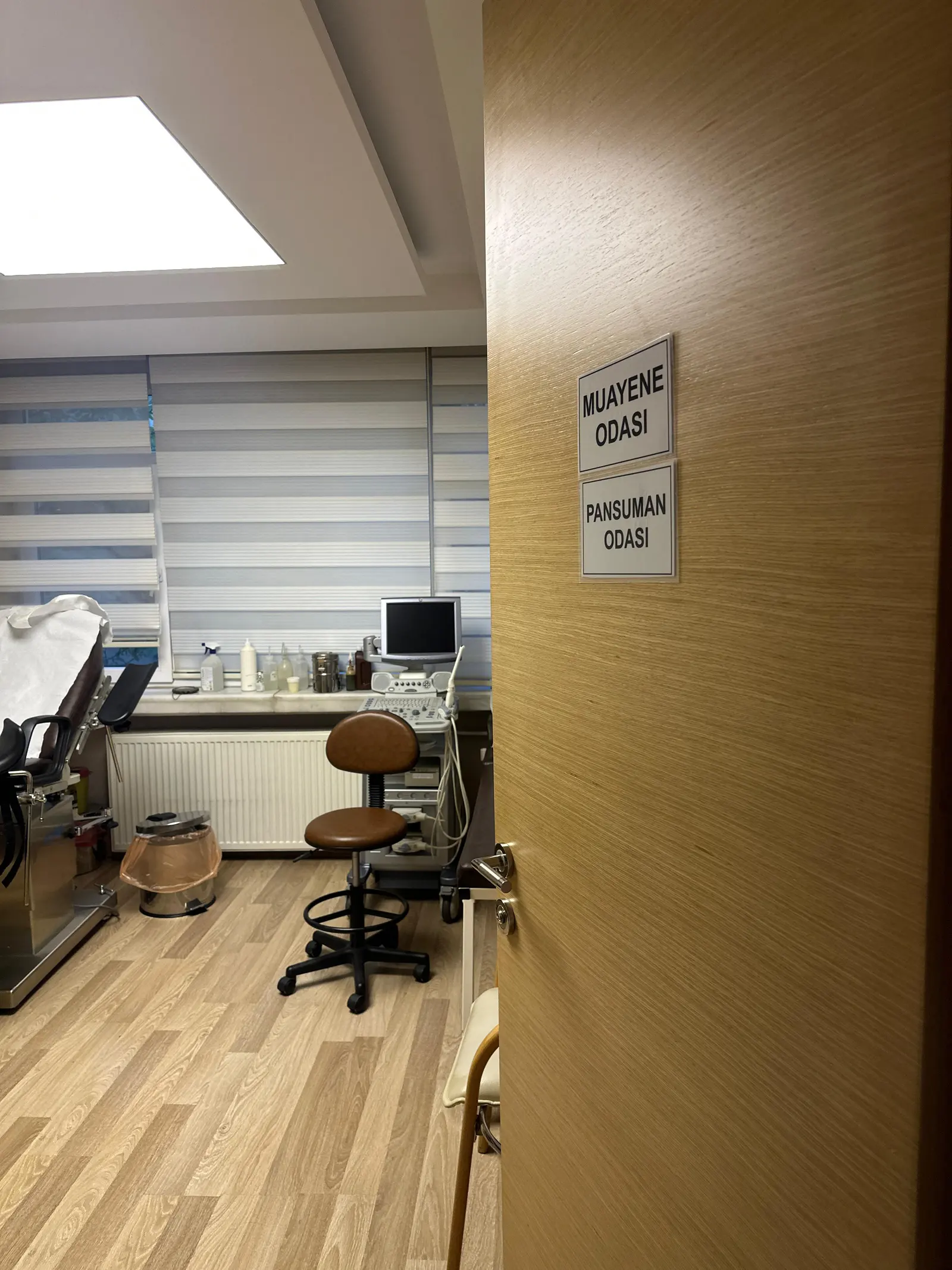 Clinic-provided photograph of Dr Selver Kübra Akkaya (Arık)
