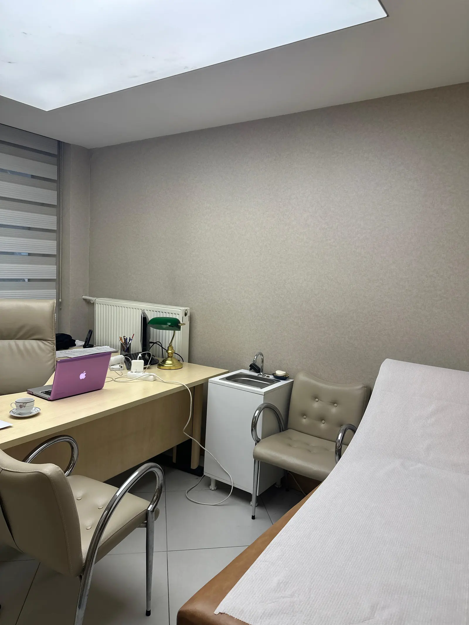 Clinic-provided photograph of Dr Selver Kübra Akkaya (Arık)
