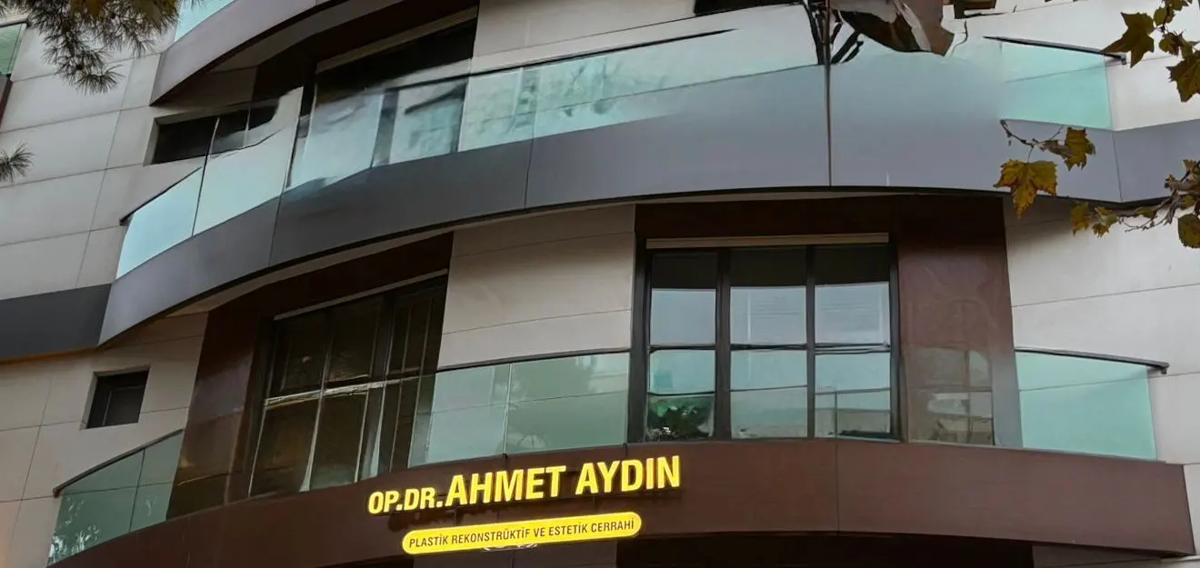 Von der Klinik bereitgestelltes Foto von Dr. Ahmet Aydın