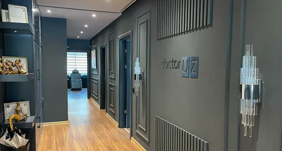 Von der Klinik bereitgestelltes Foto von Dr. Umut Zereyak