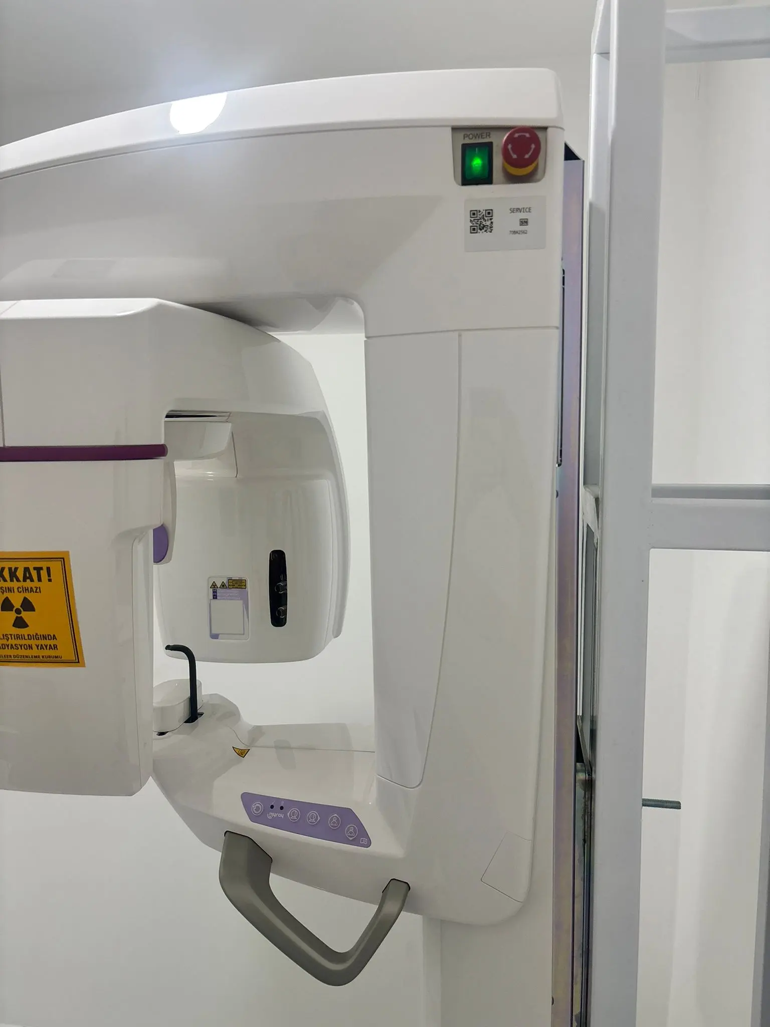 Clinic-provided photograph of Dr Emrah Çetin