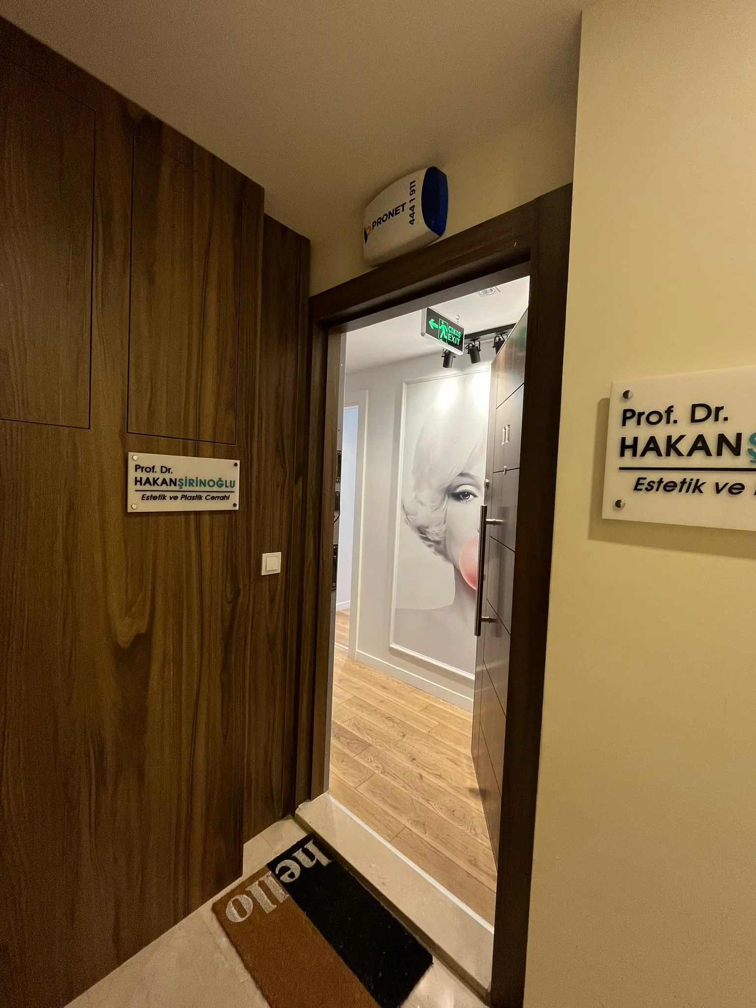 Von der Klinik bereitgestelltes Foto von Prof. Dr. Hakan Şirinoğlu