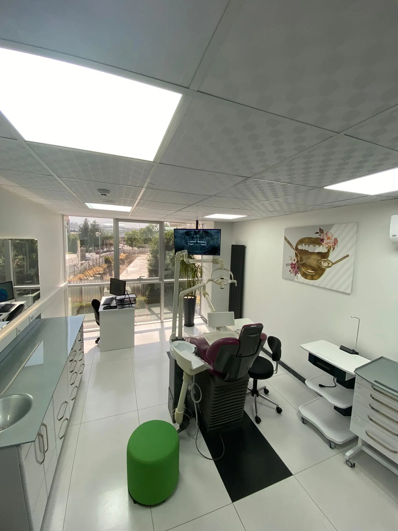 Von der Klinik bereitgestelltes Foto von Marinadiş Zahnklinik