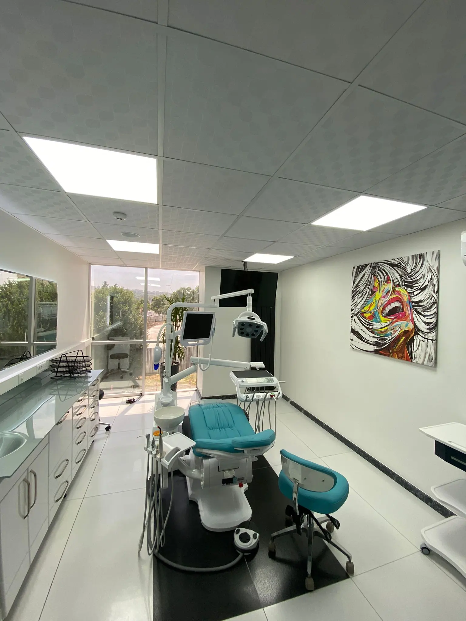Von der Klinik bereitgestelltes Foto von Marinadiş Zahnklinik