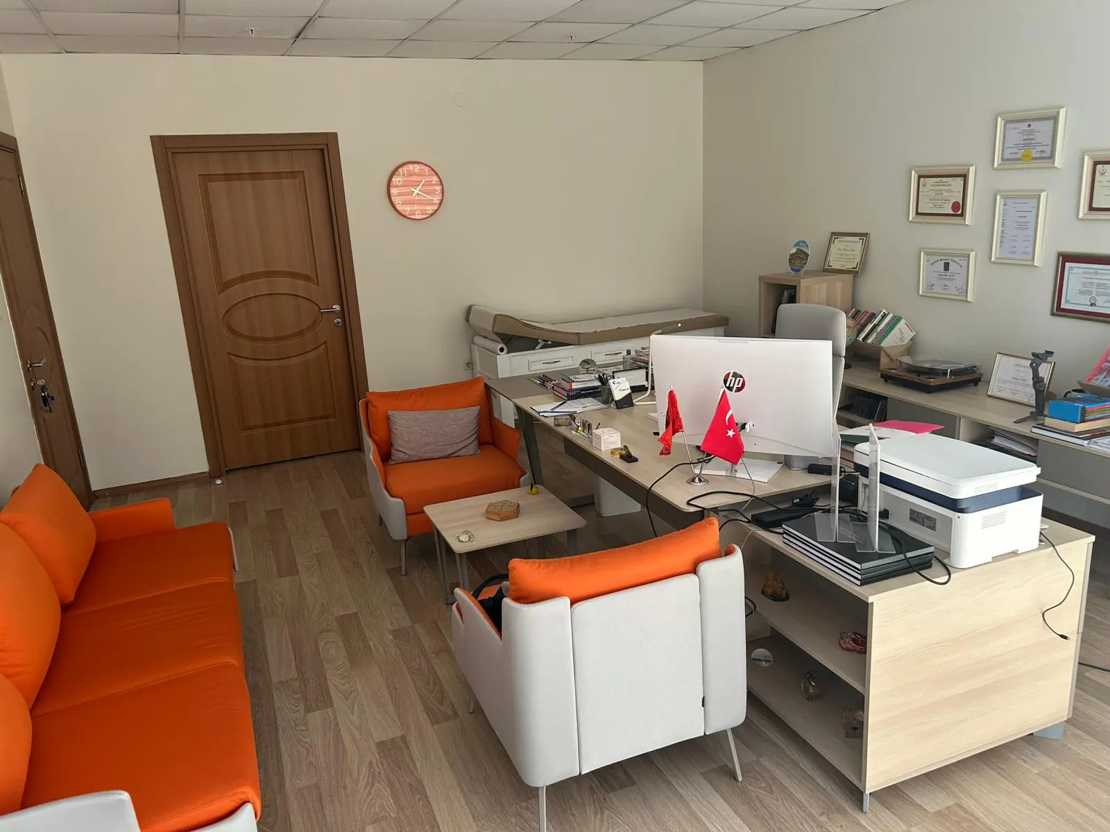 Von der Klinik bereitgestelltes Foto von Dr. Nurian Ohri
