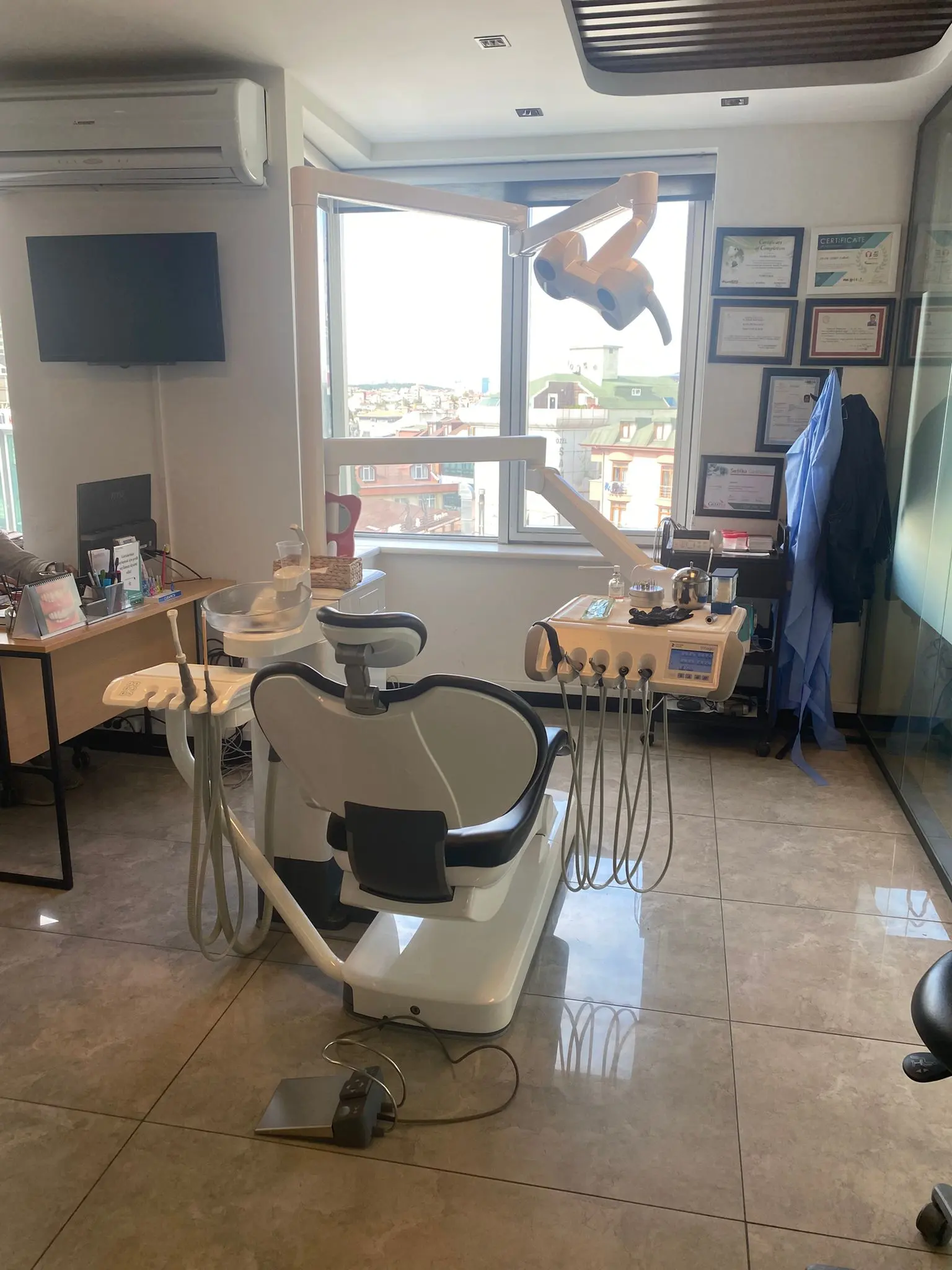 Clinic-provided photograph of Gençoğlan Dental Clinic