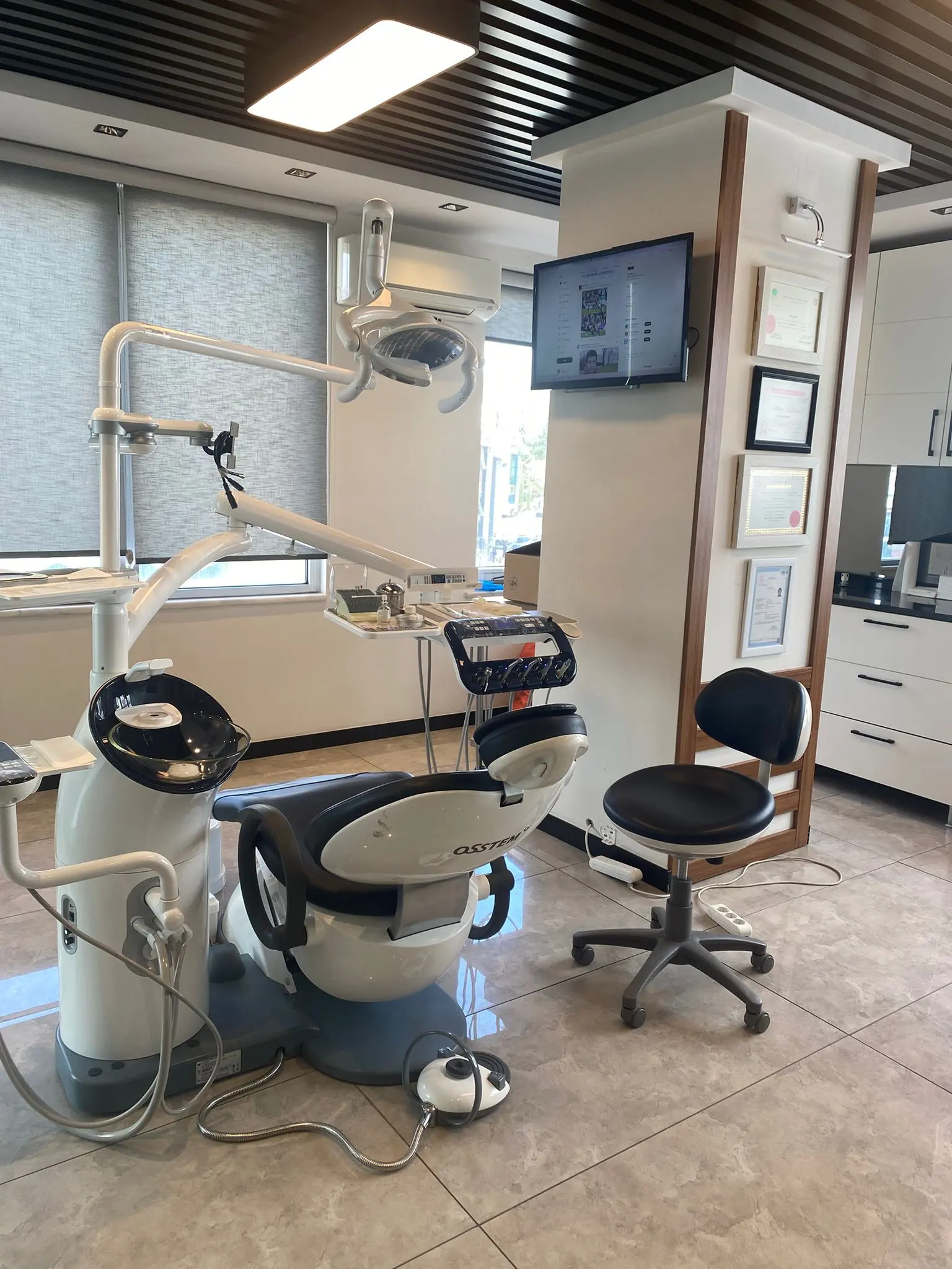 Clinic-provided photograph of Gençoğlan Dental Clinic