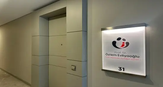 Von der Klinik bereitgestelltes Foto von Prof. Dr. Özlem Evliyaoğlu
