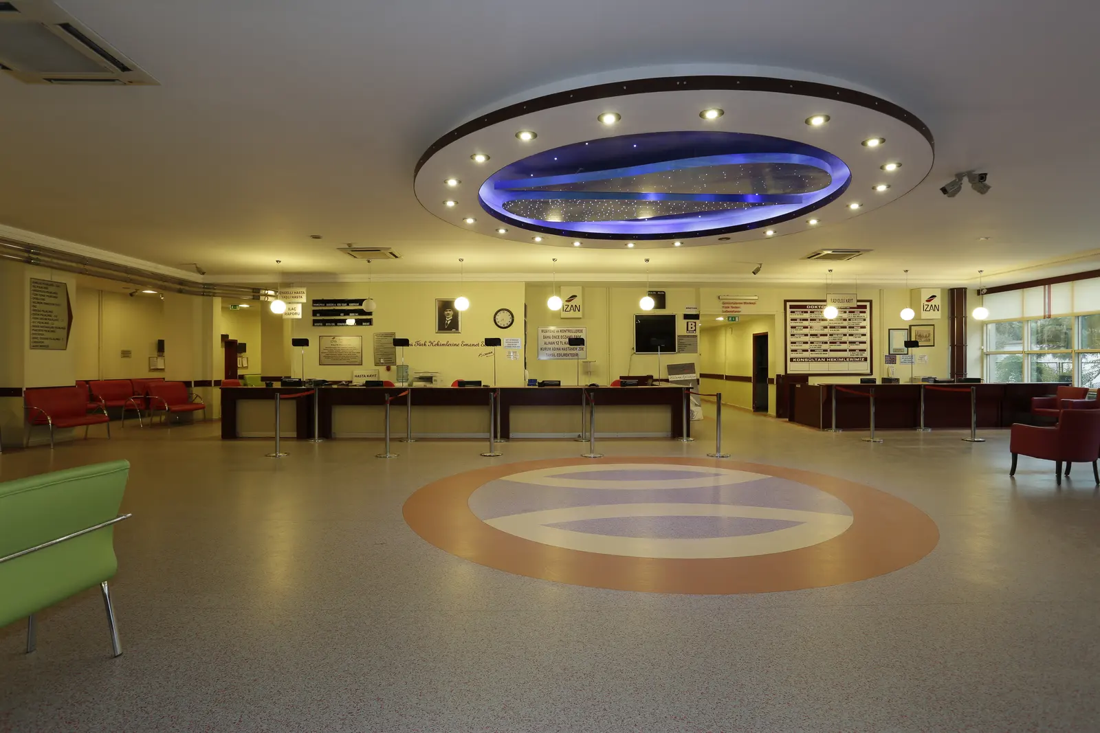 Clinic-provided photograph of İzan Hospital