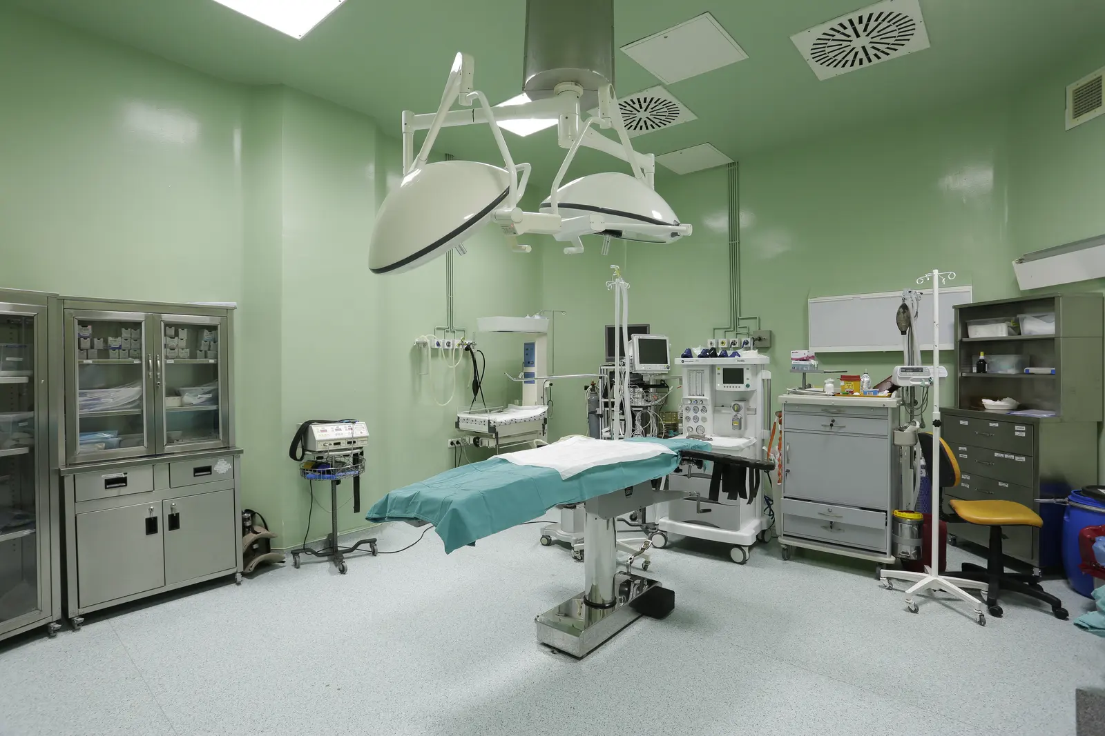 Clinic-provided photograph of İzan Hospital