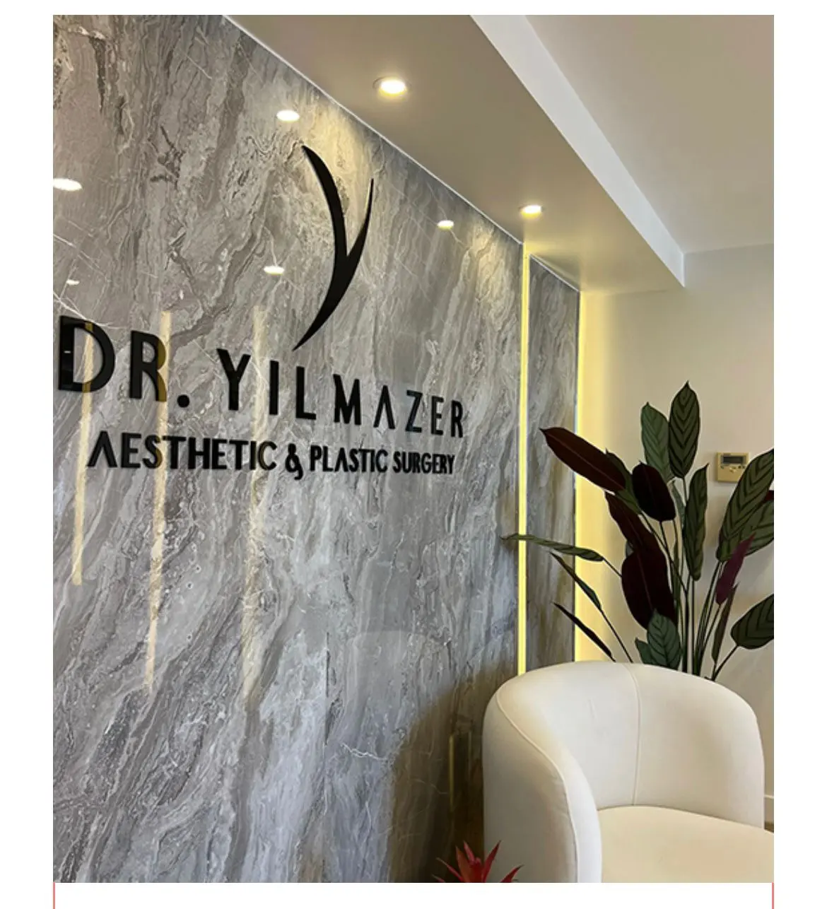 Clinic-provided photograph of Dr Yunus Emre Yılmazer