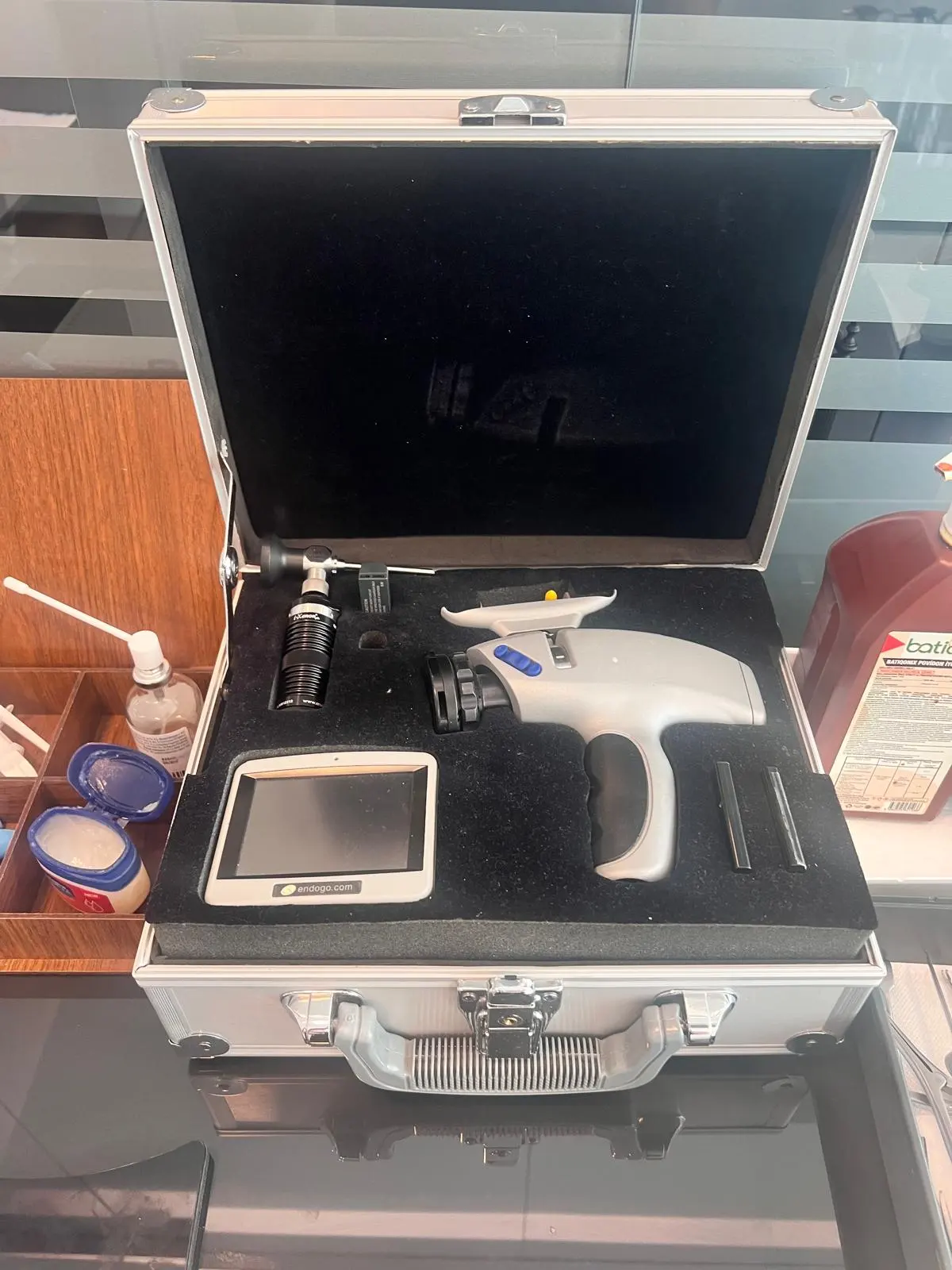 Clinic-provided photograph of Dr Ferit Bayakır