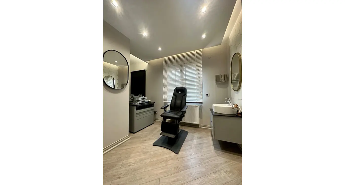Von der Klinik bereitgestelltes Foto von Dr. İlteriş Çağatay Ruhi