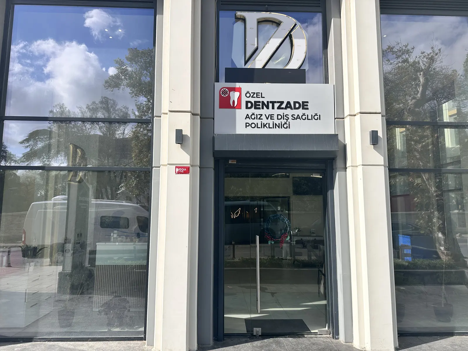 Clinic-provided photograph of Dentzade Dental Clinic