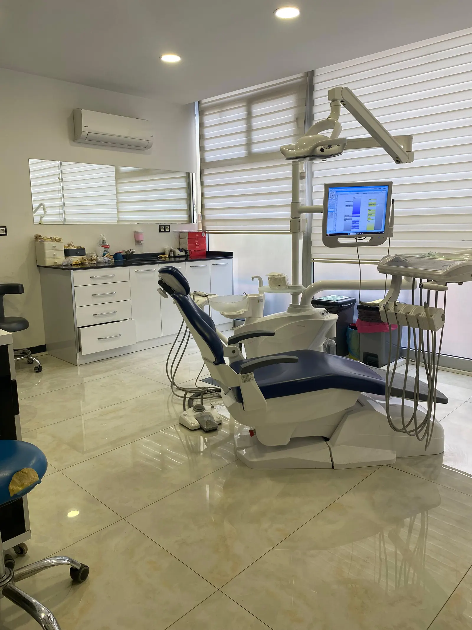 Clinic-provided photograph of Erenköy Dental Clinic