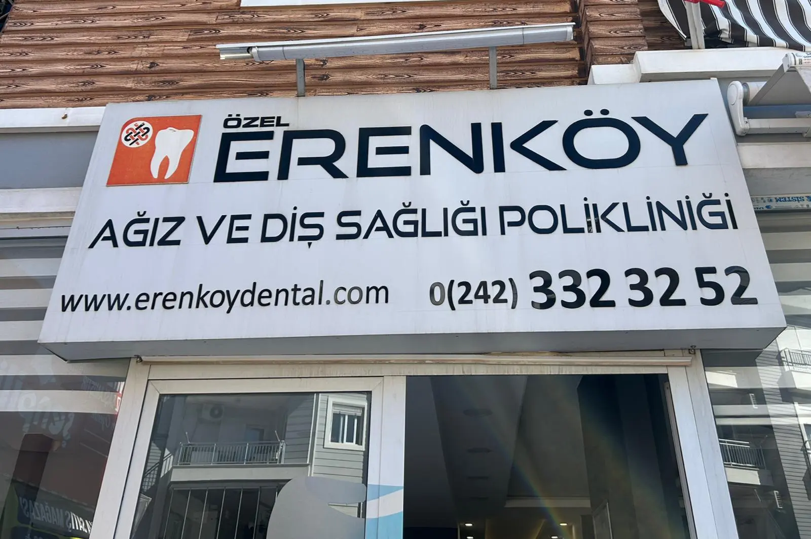 Clinic-provided photograph of Erenköy Dental Clinic