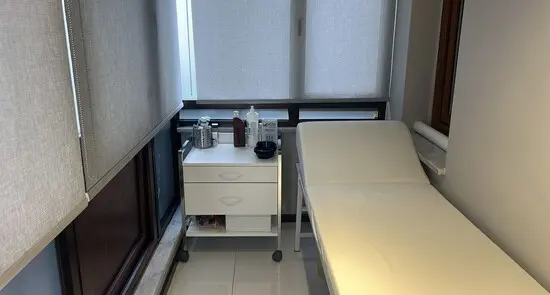 Clinic-provided photograph of Assoc. Prof. Dr H. Gökhan Karahan
