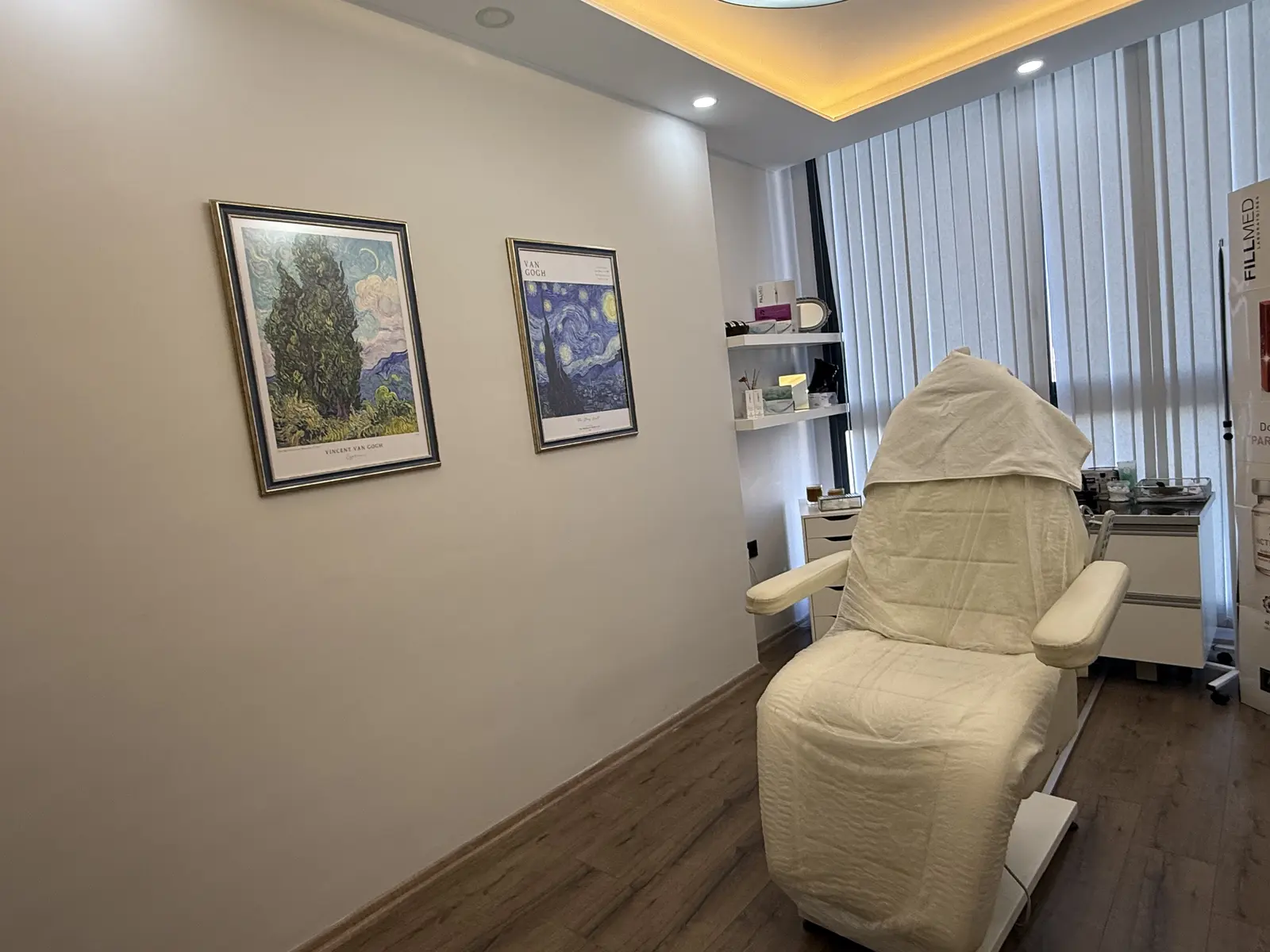 Clinic-provided photograph of Dr Özgür Işık