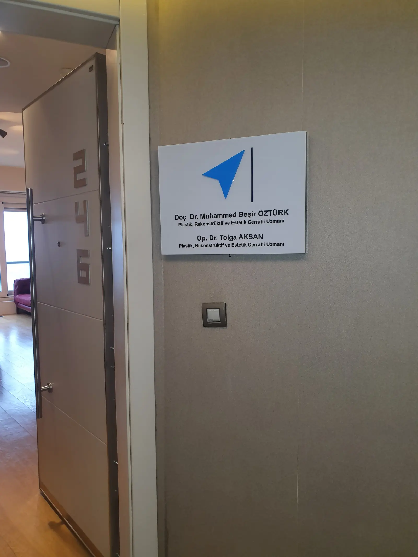 Von der Klinik bereitgestelltes Foto von Dr. Tolga Aksan