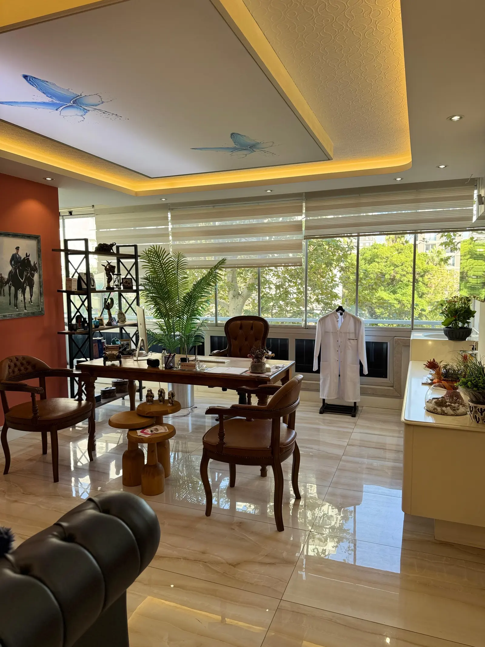 Clinic-provided photograph of Dr Hüseyin Kılıç