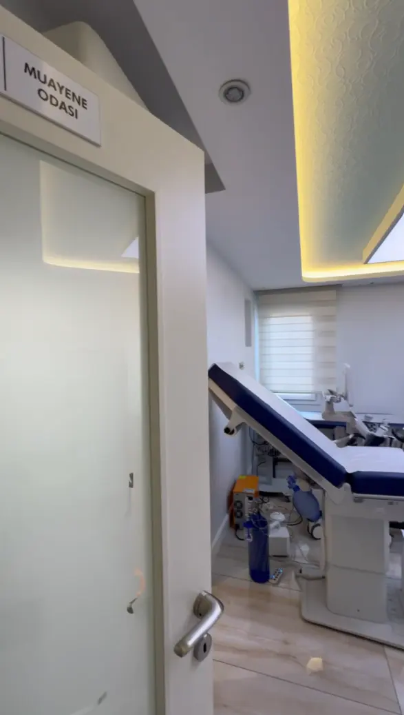 Clinic-provided photograph of Dr Hüseyin Kılıç