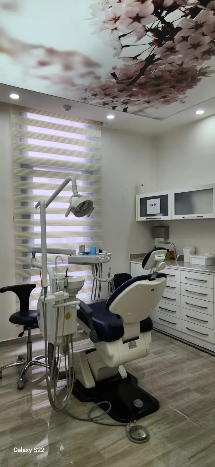 Von der Klinik bereitgestelltes Foto von Dr. Şenel Ay