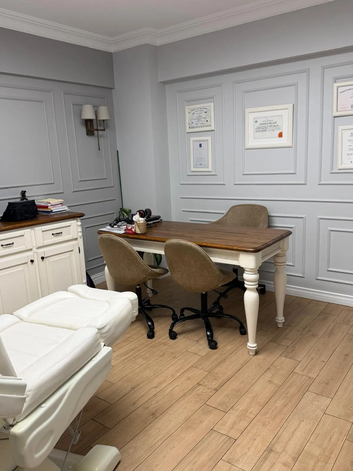 Clinic-provided photograph of Dr Şükran Sarıgül Güdük