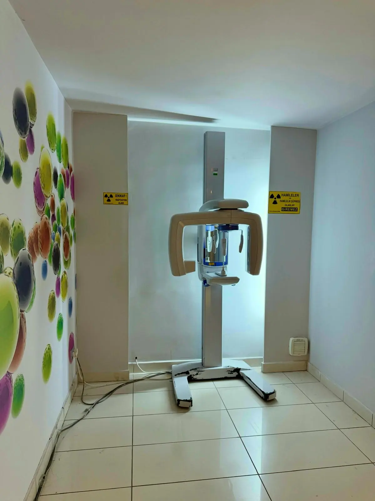 Clinic-provided photograph of Dentalazer Dental Clinic