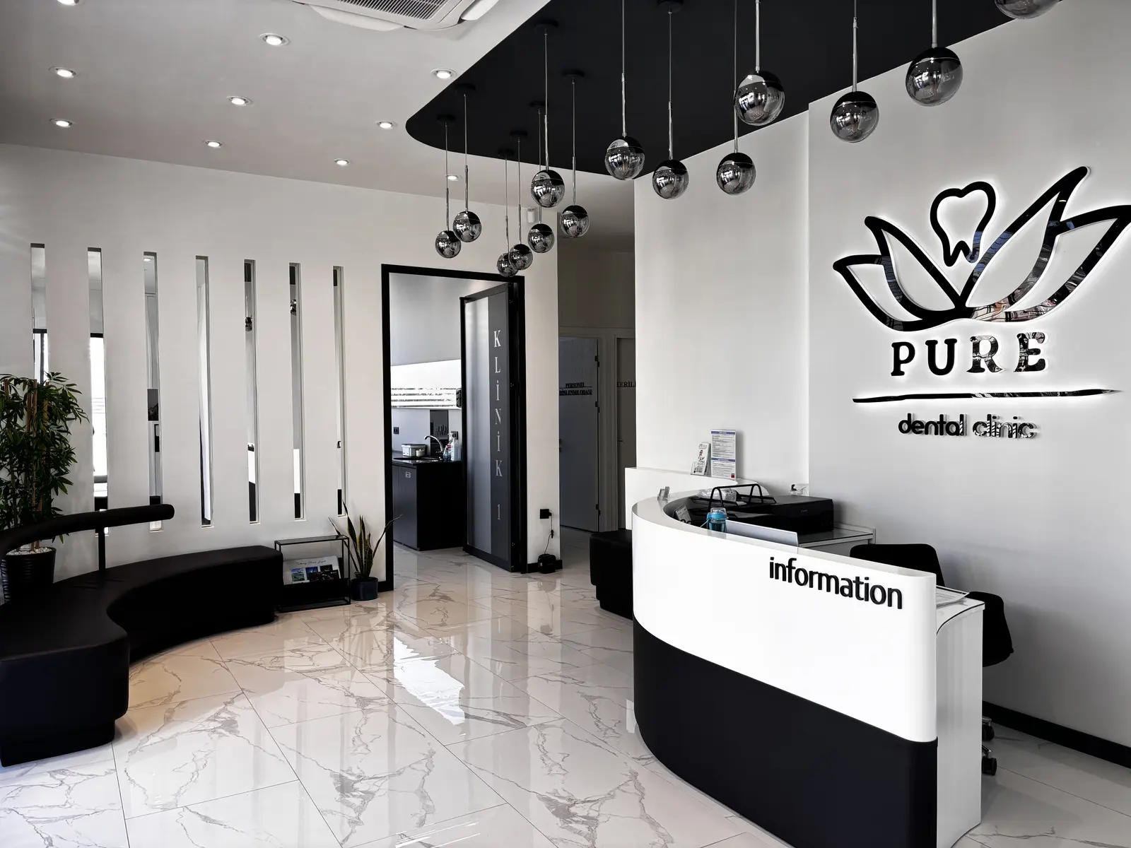 Clinic-provided photograph of Pure Dental Izmir