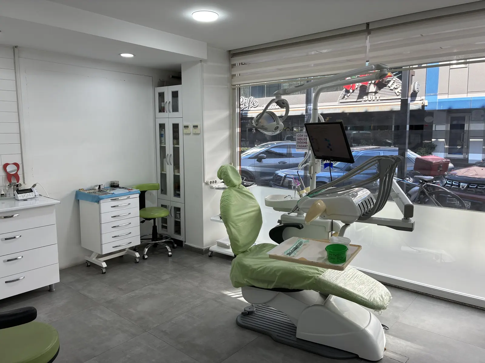 Clinic-provided photograph of Özmarmara Dental Clinic
