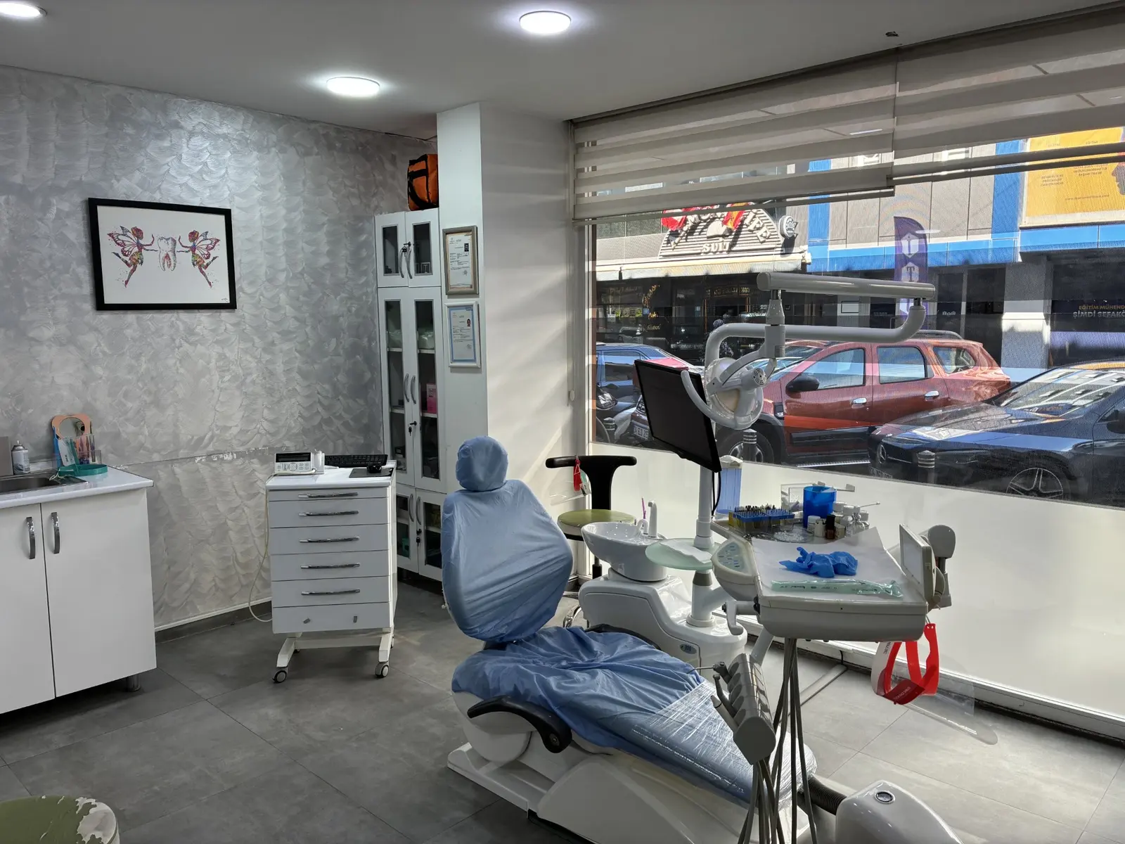 Clinic-provided photograph of Özmarmara Dental Clinic